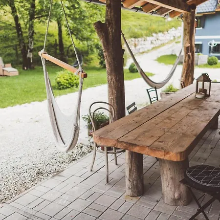 아파트 암 조넨항 오베르트라운